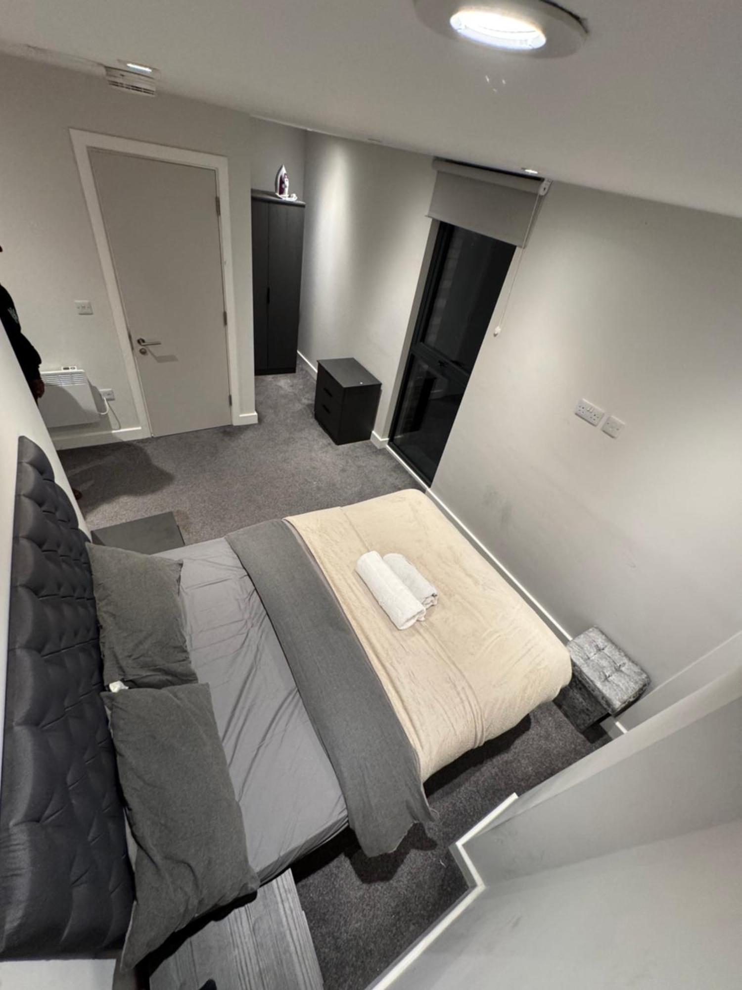 Regent Plaza Apartment แมนเชสเตอร์ ภายนอก รูปภาพ
